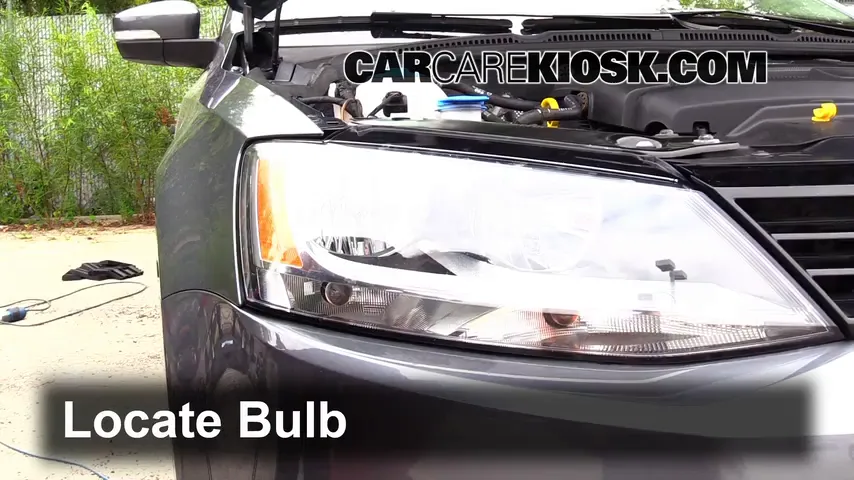 2014 Volkswagen Jetta SE 1.8L 4 Cyl. Turbo Sedan (4 Door) Lights Daytime Running Light (replace bulb)
